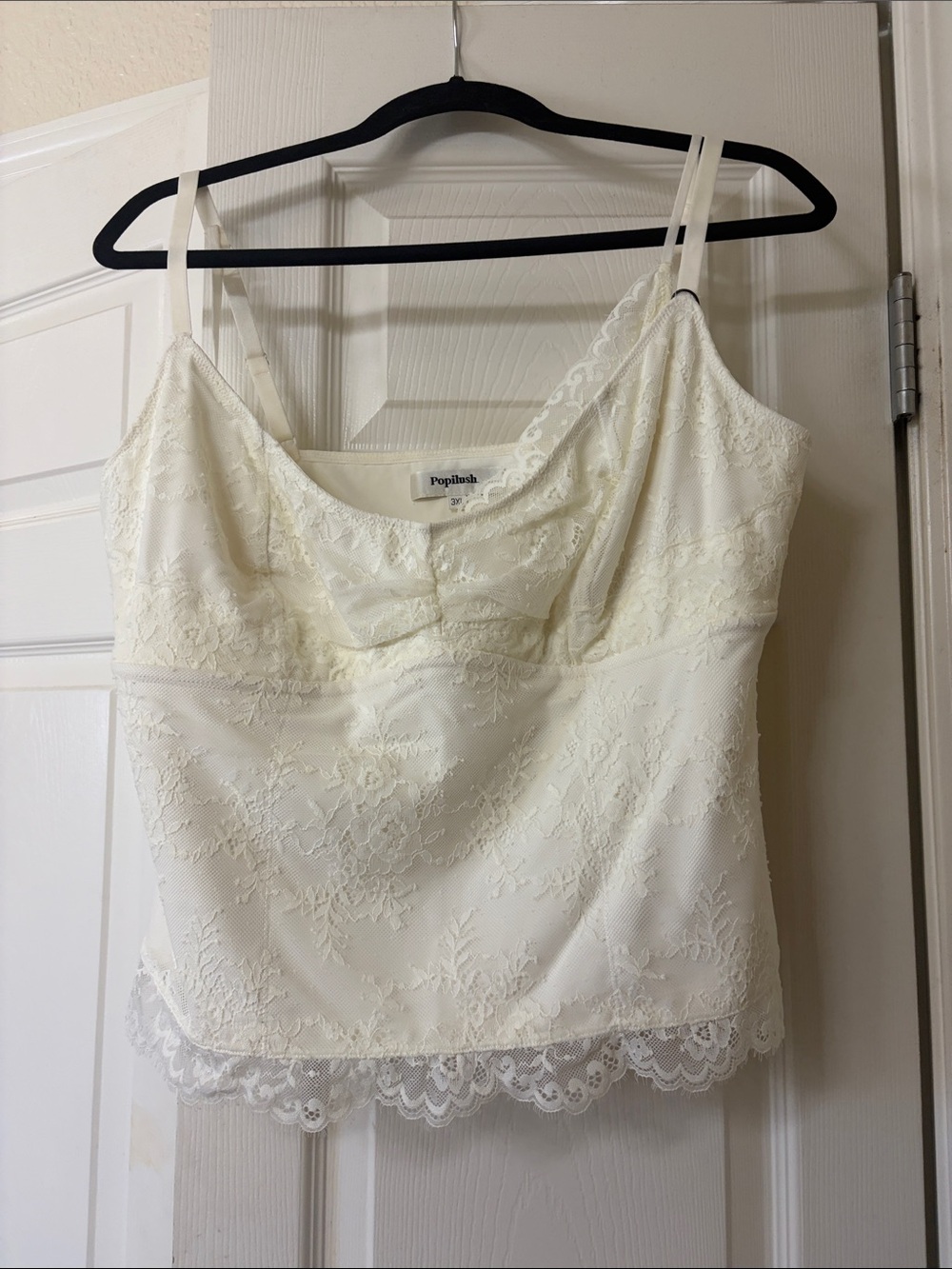 Papillon Blanc Cream Lace Camisole with Scalloped Hem